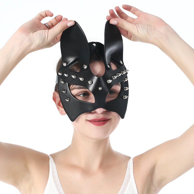 Masque renard cuir pique